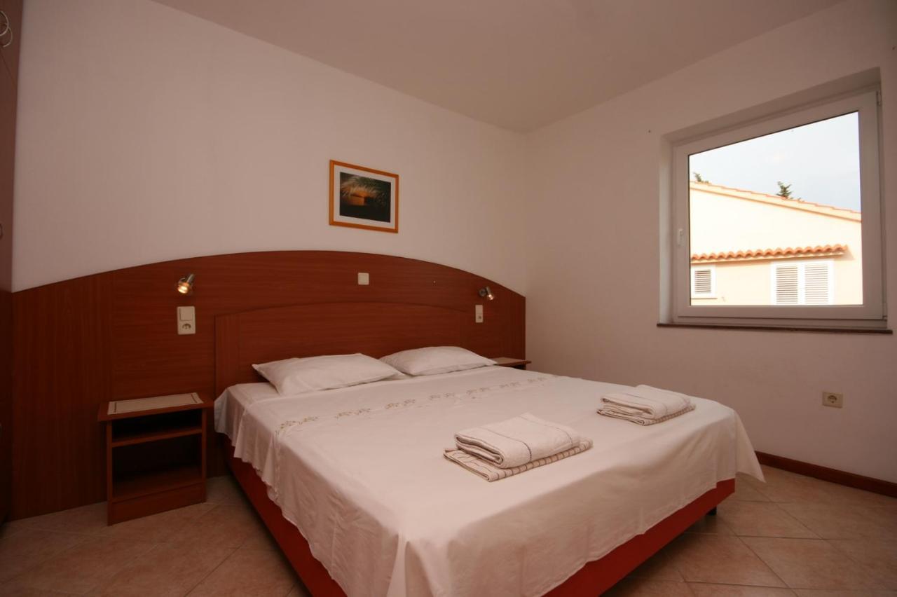 Apartments With A Parking Space Novalja, Pag - 6398 Zewnętrze zdjęcie